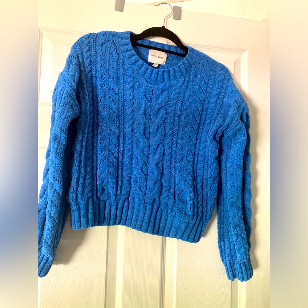 PINK ROSE BLUE SWEATER